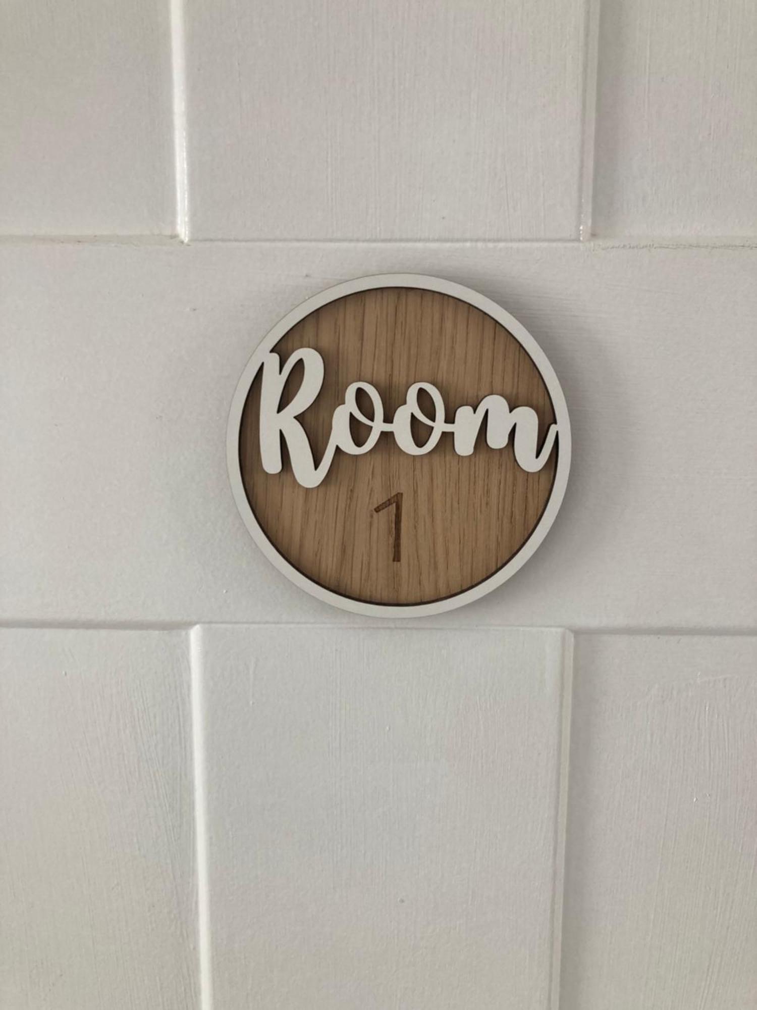 Private Double Room With Ensuite, No Breakfast, Truro City Centre ภายนอก รูปภาพ